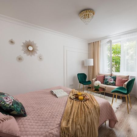 Lovely Downtown Studio At Most Lively Hoza Street, Discover Warsaw On Foot Kültér fotó